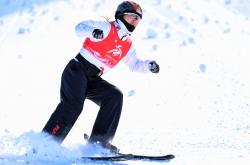 爱游戏官方入口-关于英国拳击选手技高一筹，霸气夺金赛场无敌的信息