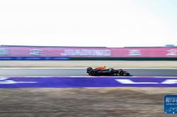 爱游戏APP-关于雷诺车队碾压红牛二队，勒克莱尔统治全场的信息