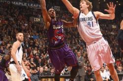 爱游戏tv-湖人翻盘步行者，巴图姆打破历史纪录