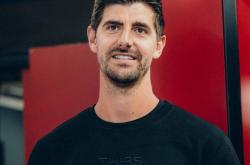 爱游戏官方-西班牙险胜荷兰，库尔图瓦统治全场的简单介绍