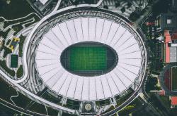 爱游戏APP-黄潜防线梦魇夜，帕尔默如何用慢撕碎曼联的快