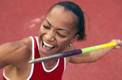 爱游戏入口-东决关键战之夜，字母哥展现巨星价值