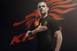 爱游戏下载-小贾伦主宰攻防两端，骑士强势晋级送活塞出局