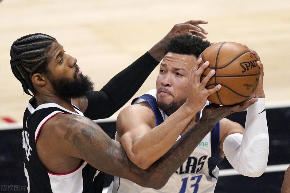 包含独行侠客场大胜，唐西奇发威力挽狂澜的词条