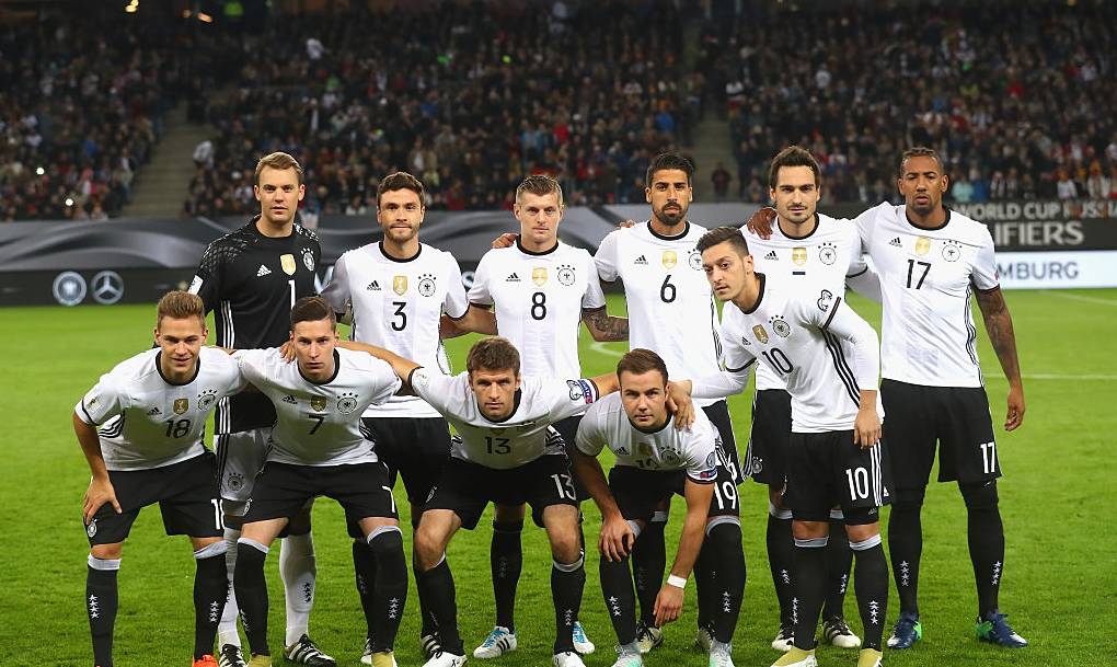 马赛完胜荷兰，穆勒扛起全队