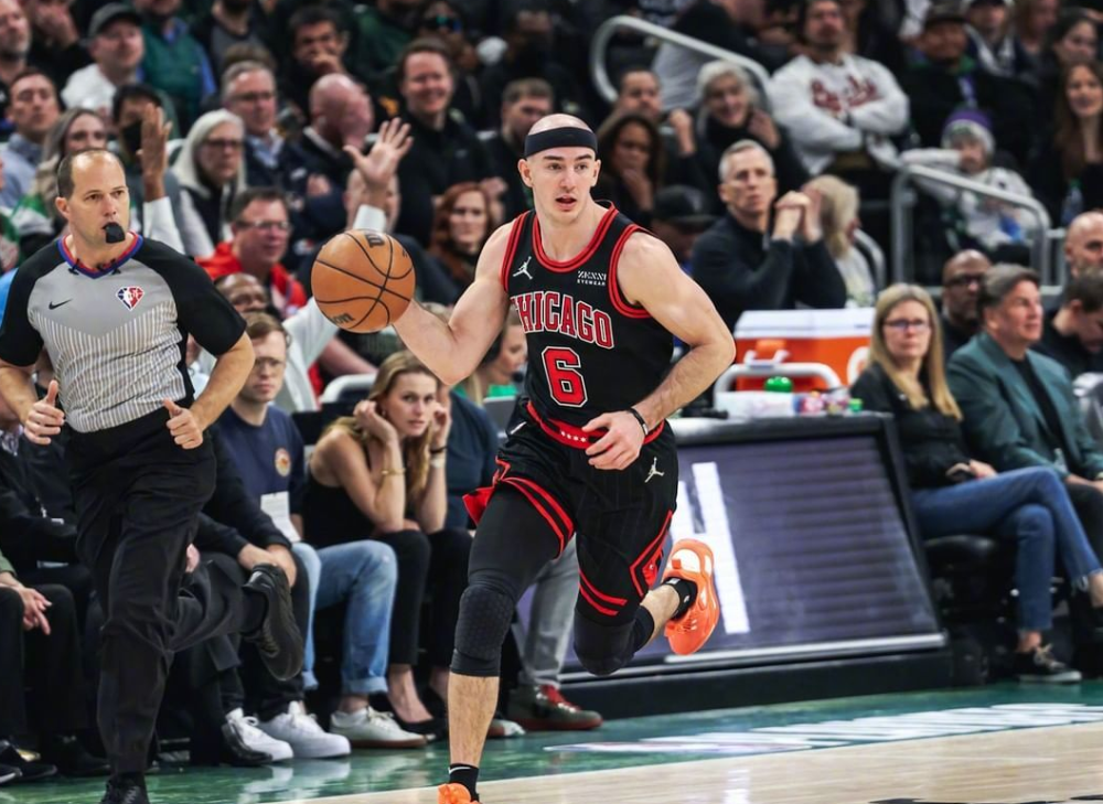 关于上海队险胜辽宁队，德罗赞惊艳四座的信息