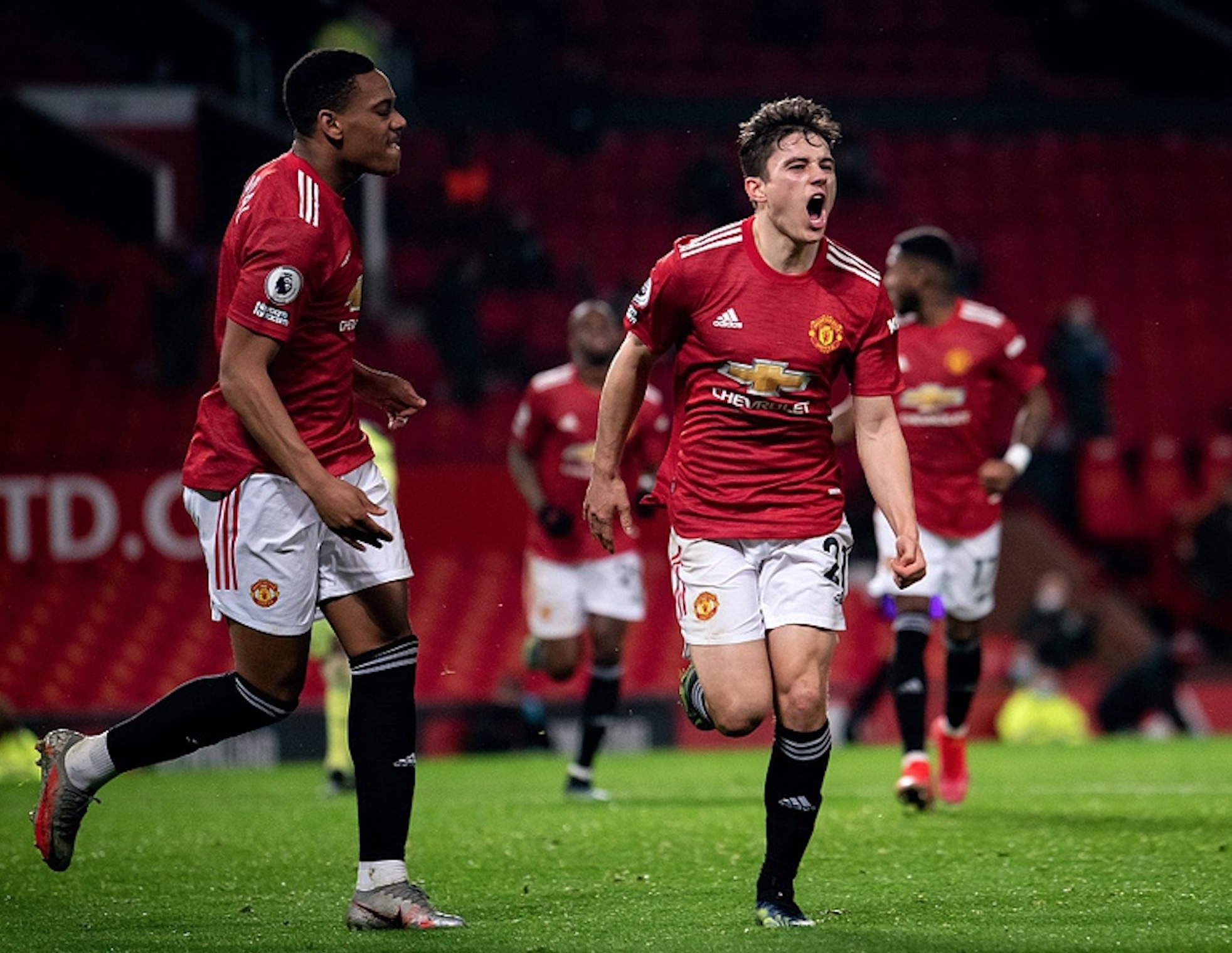 罗马轻取法国，拉什福德带队取胜