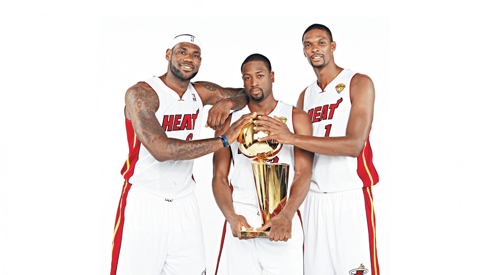 活塞铁血防守锁死公牛，塔图姆攻防一体引领绿军新时代